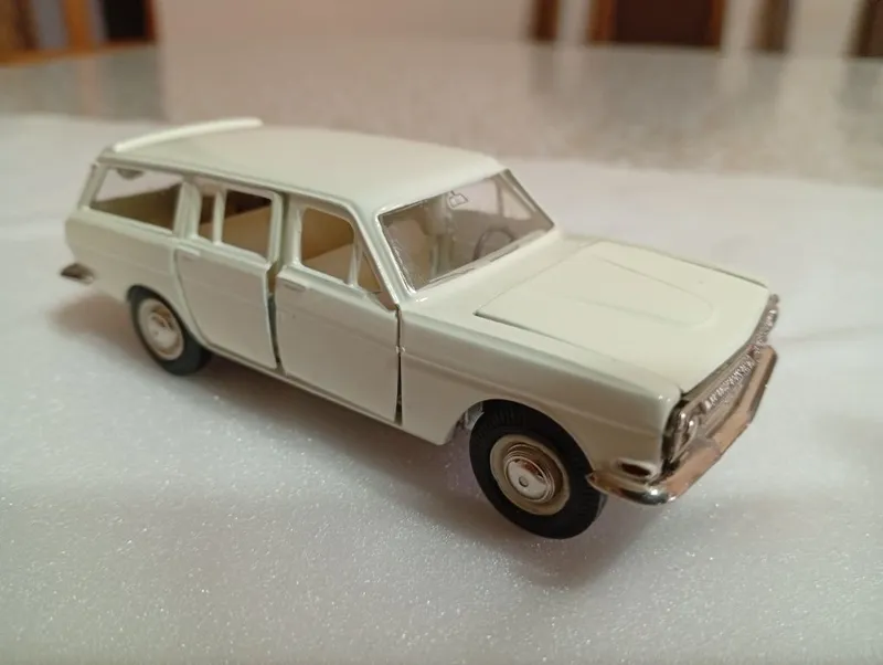 Продам модели автомобилей производства СССР мастаба 1.43 3 Продам модели автомобилей производства СССР мастаба 1.43 3