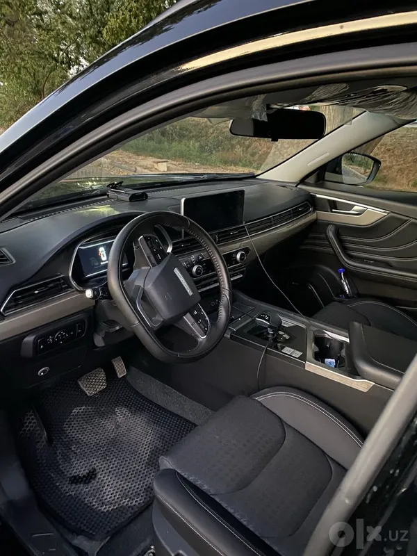 Jetour X70 qora/2025 3 Jetour X70 qora/2025 3