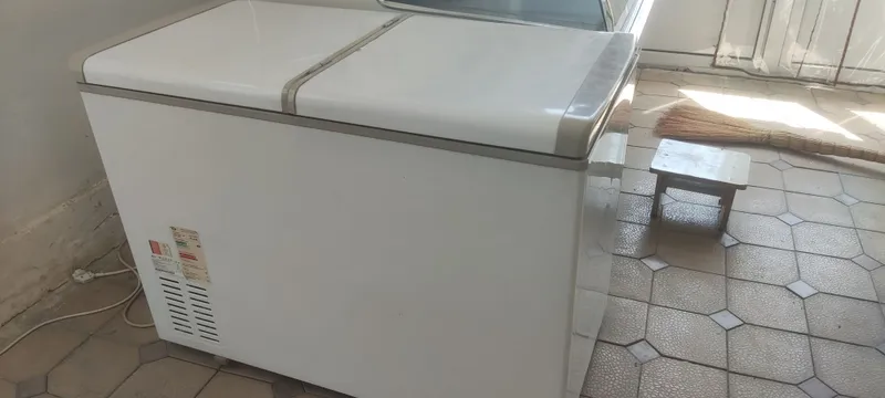Vetrina Haladelnik marazelnik va ichimliklar haladelnigi — фото 1