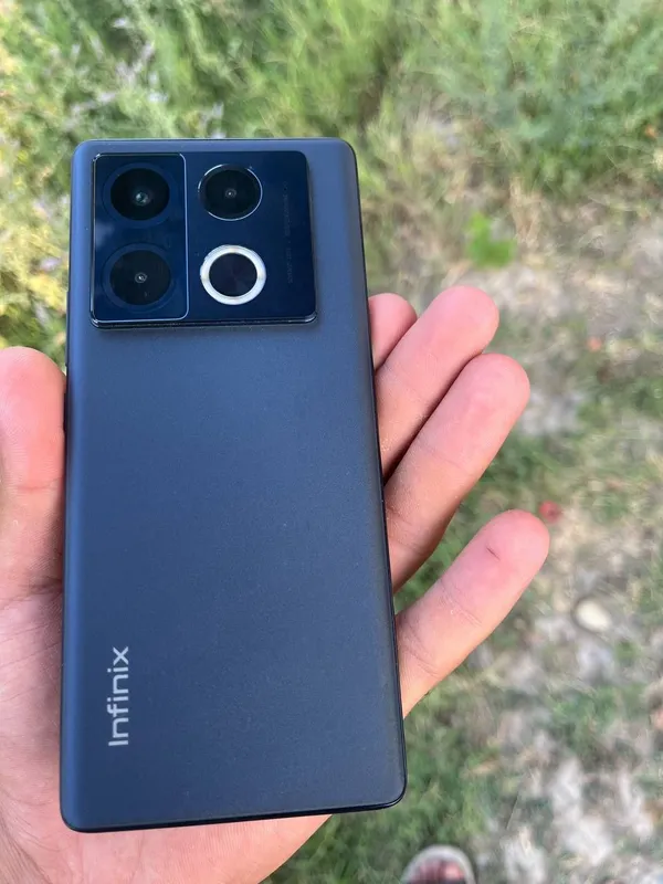 Infinix note 40 pro: ideal holatda 100%.karobka dakumenti bor — фото 2