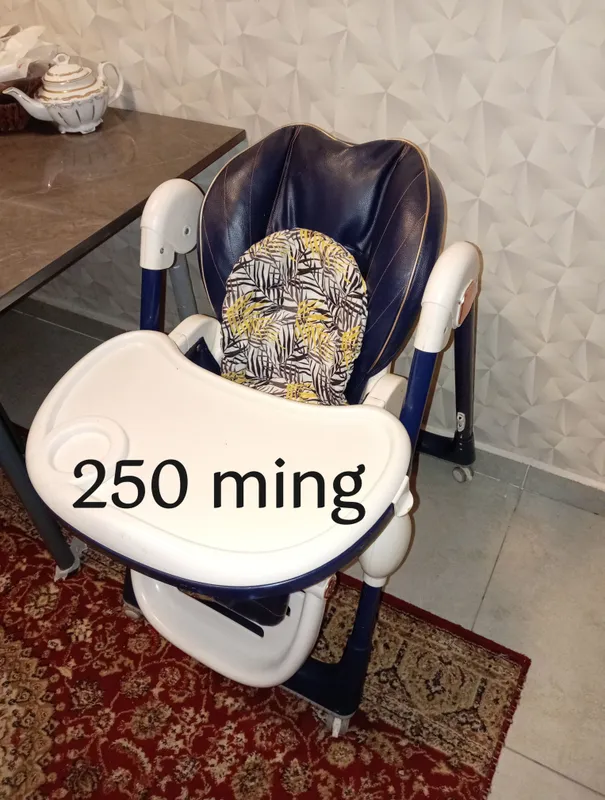 bolalar ovqatlani stoli