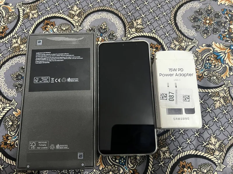 Samsung Galaxy S25FE 2 Samsung Galaxy S25FE 2