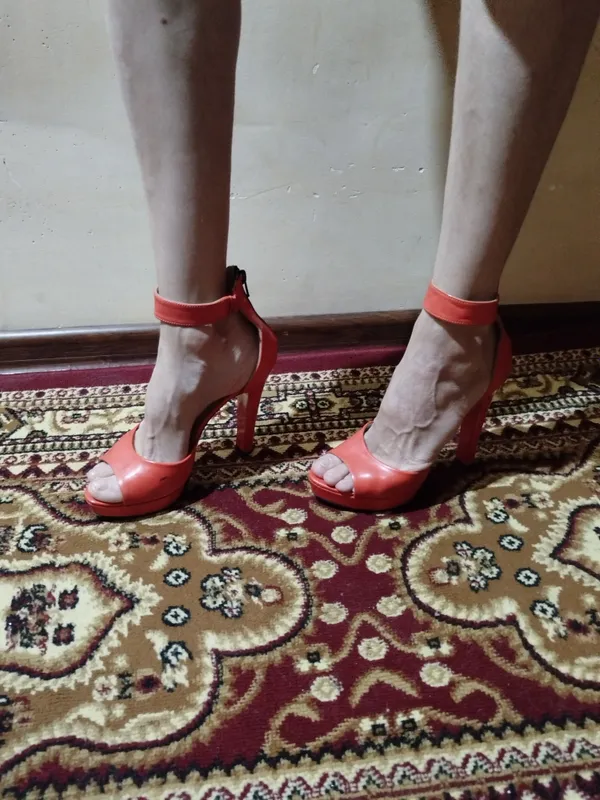 босоножки женские брендовые продам на каблучке — фото 3