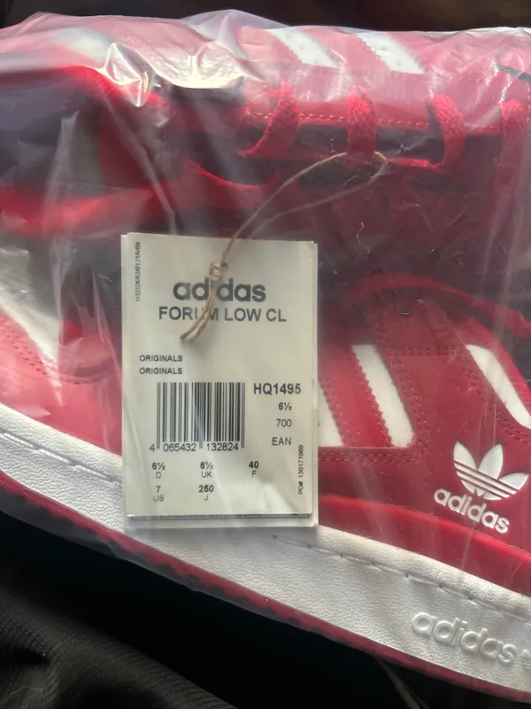 Продажу Кроссовки ADIDAS 42- размер — фото 1