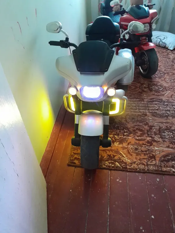 Bolalar motosekli 2 Bolalar motosekli 2