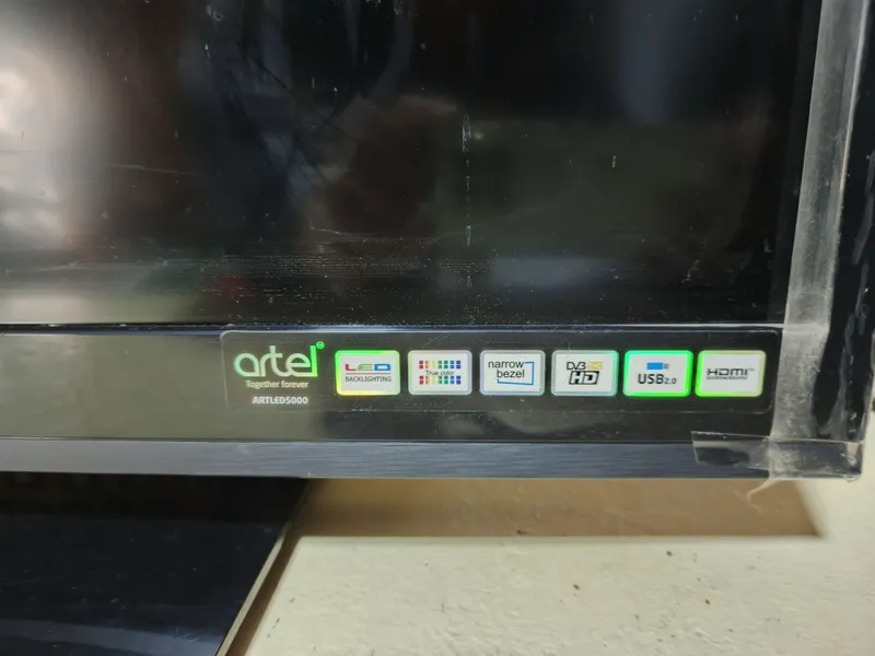 Телевизор Artel 32 дюйма — фото 3