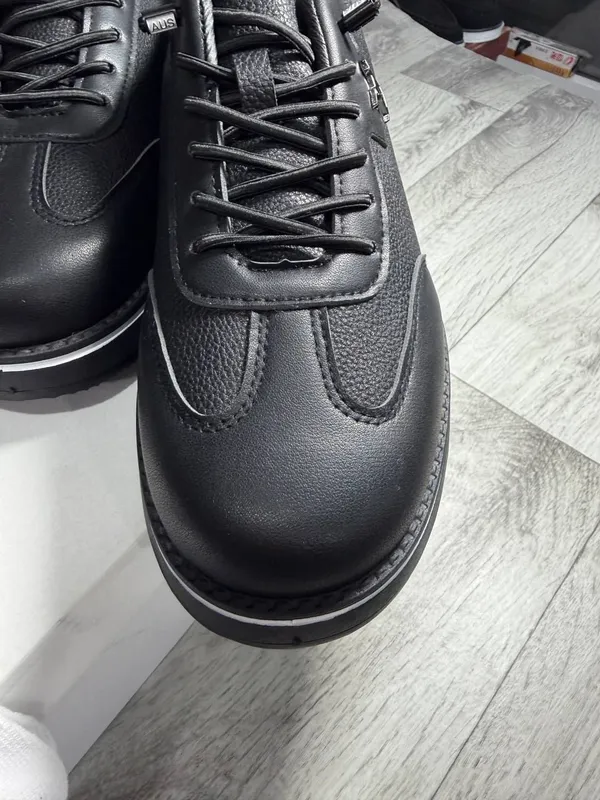 Louis Vuitton Premium Erkaklar Krossovkalari 4 Louis Vuitton Premium Erkaklar Krossovkalari 4
