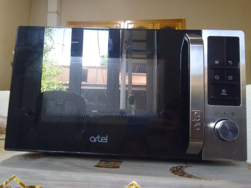 Artel mikrovalnovka 2