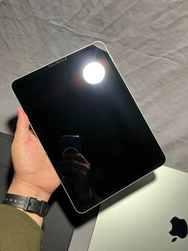iPad Pro 11" M1 | 128GB + Magic Keyboard + Apple Pencil 6 iPad Pro 11" M1 | 128GB + Magic Keyboard + Apple Pencil 6