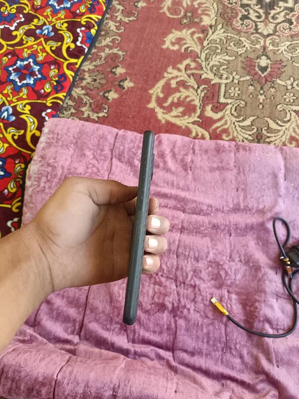 Продаётся Redmi Note 9, недостаток — экран один раз меняли 4 Продаётся Redmi Note 9, недостаток — экран один раз меняли 4