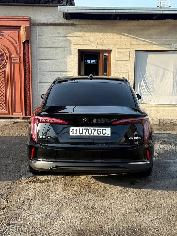 Автомобиль Хонжи. — фото 3