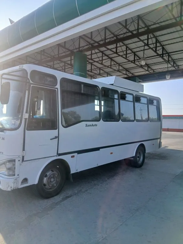 Isuzu NP 26 Metan 3 Isuzu NP 26 Metan 3