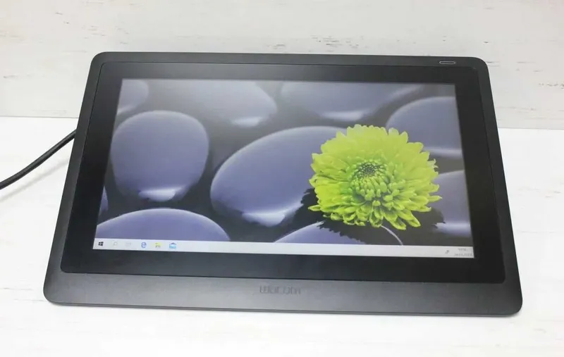 Графические планшеты WACOM Cintiq 16 (DTK1660K0B) 3 Графические планшеты WACOM Cintiq 16 (DTK1660K0B) 3