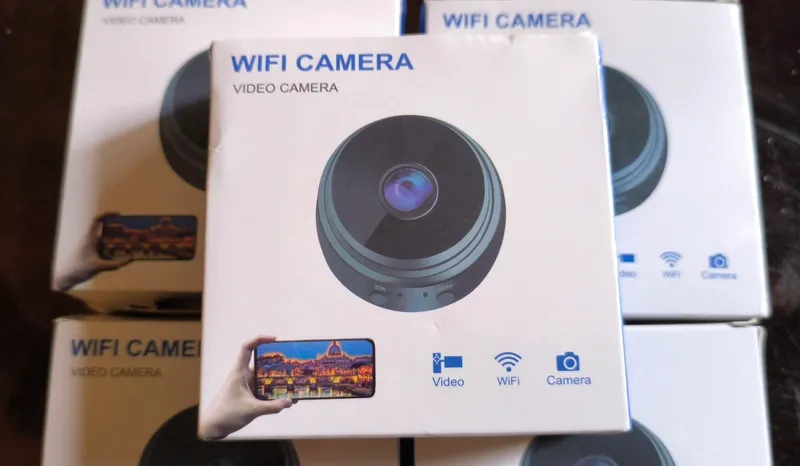 Продам мини камеру с wi-fi 6 Продам мини камеру с wi-fi 6