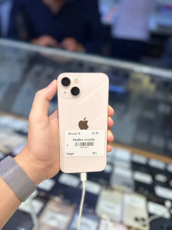 iPhone 13 iPhone 13