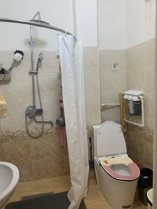 Зангиота туманида 2 хонали квартира ижарага берилади. 300у.е. — фото 3