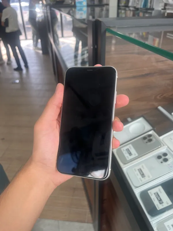 iPhone 11, белый 2 iPhone 11, белый 2