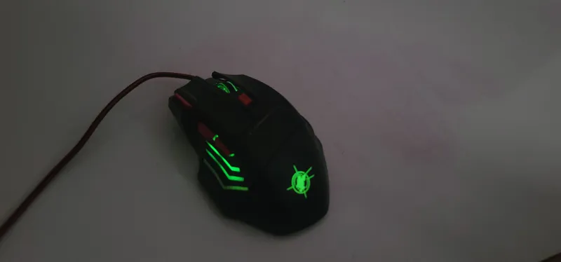 gaming mause ajoyib holatda 30% ga arzon