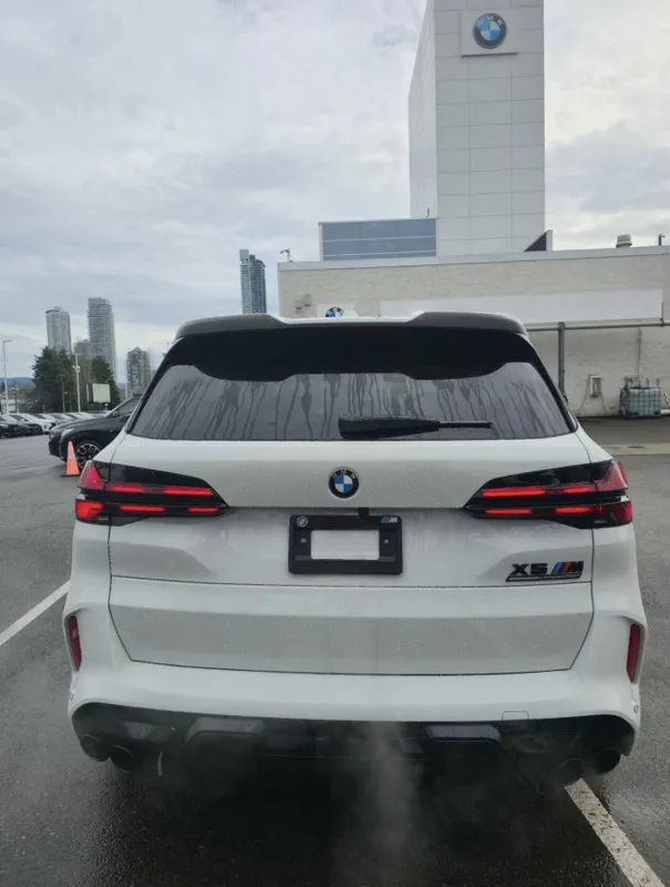 Срочно BMW X5 M Competition 2026 White BMW X5 M Competition Oq salon — фото 2