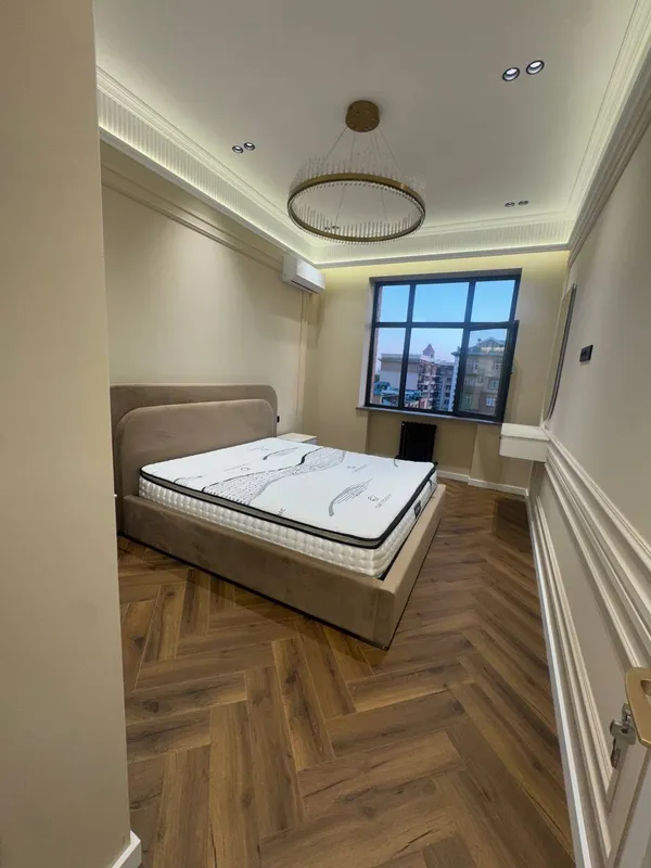 5-комнатная квартира, 180 м², Мирабад 4