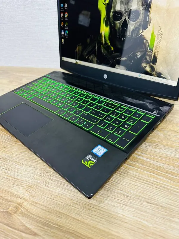 HP Pavilion Gaming Core i5-8 Ядерный Мощный Игровой ноутбук — фото 3