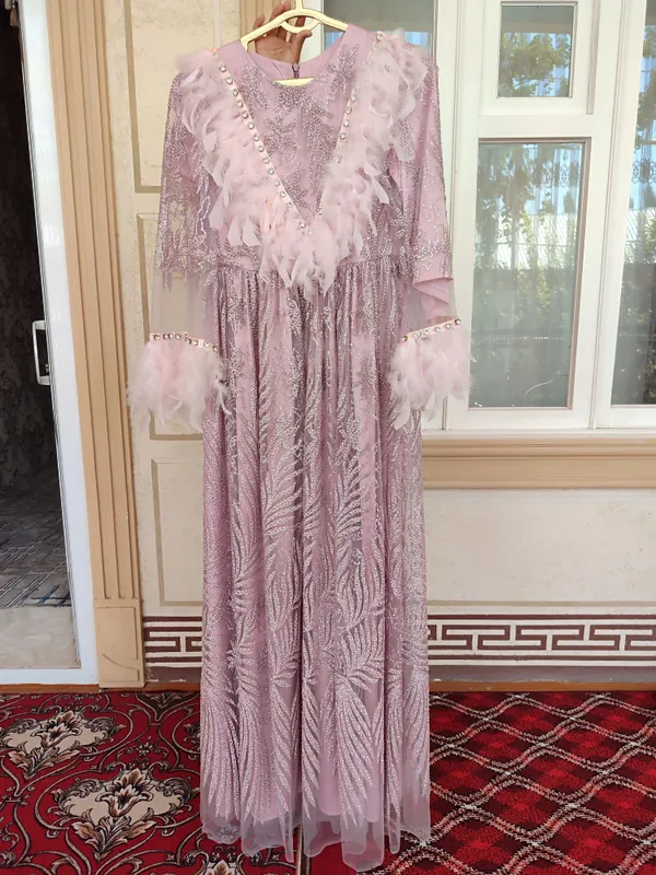 Ayollar uchun ko'ylak vecherniy 2 Ayollar uchun ko'ylak vecherniy 2