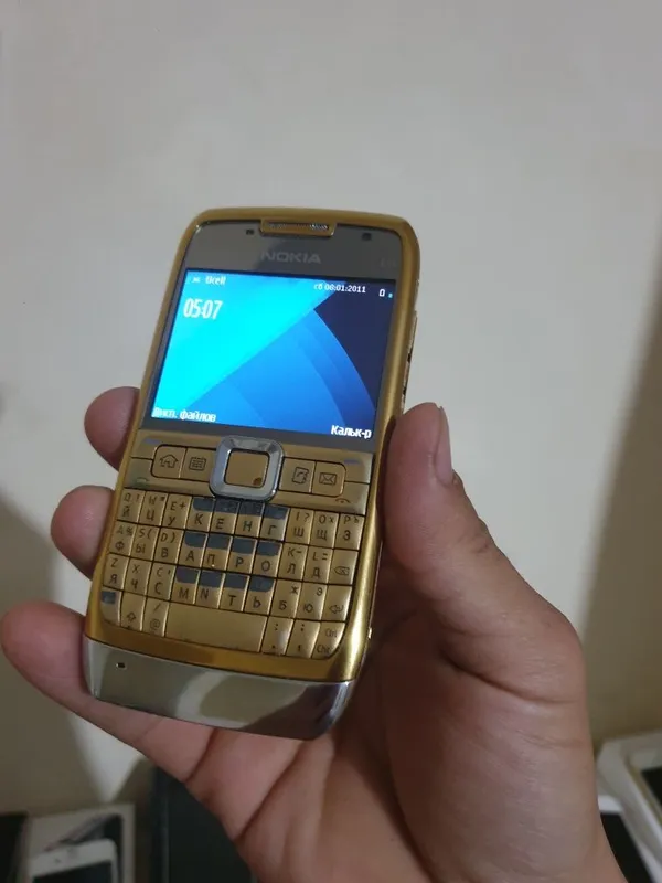 Nokia E71 Tilla rangi