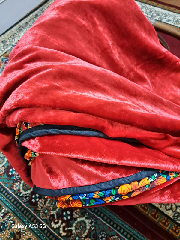 Tayyor ko‘rpa-to‘shaklar, yakandozlar