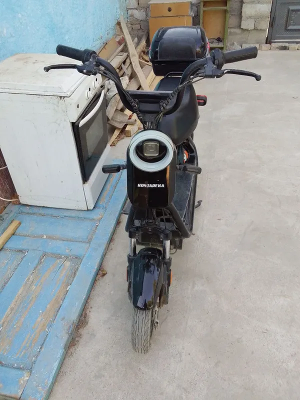 Skuter sotiladi yurgan Skuter sotiladi yurgan
