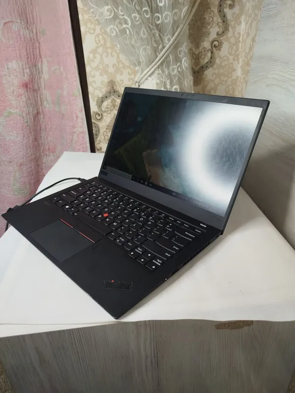 Ультратонкий и лёгкий ноутбук Lenovo Thinkpad x1 Carbon Intel Core i7 — фото 3