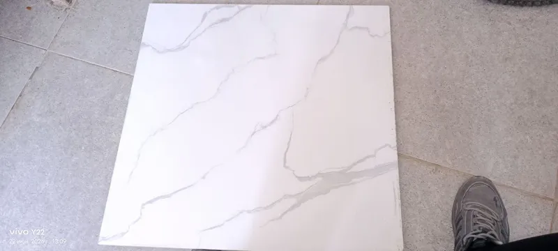 Продаётся кафель, состояние новое, 60×60 см 2 Продаётся кафель, состояние новое, 60×60 см 2