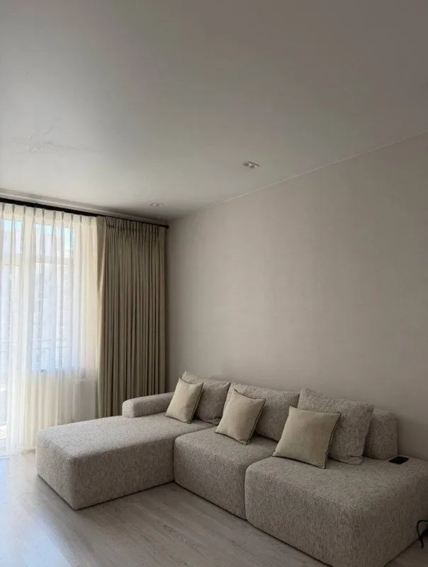 3-комнатная квартира, 75 м², Яшнобод 2