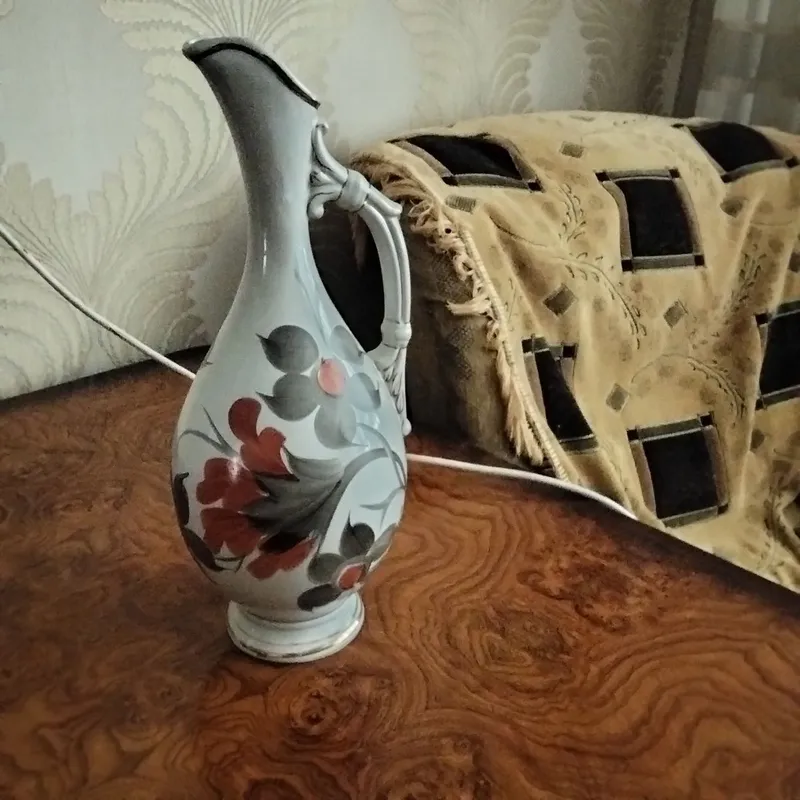 Продам старинную вазу 1