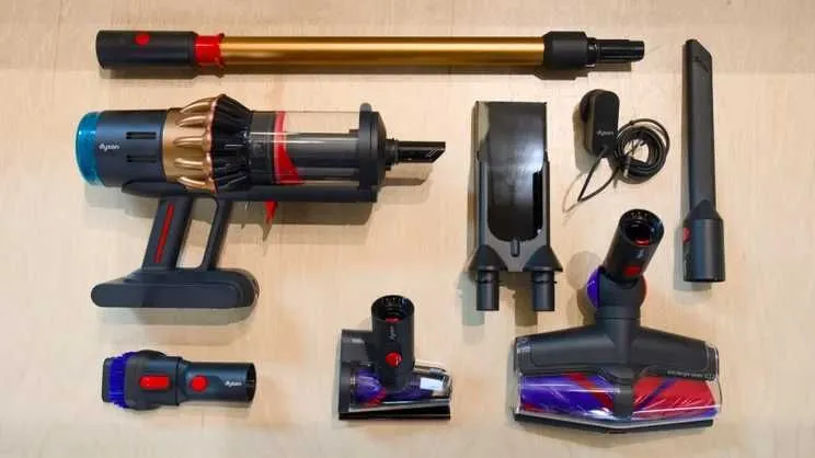 Dyson V16 Piston Animal — Самый мощный беспроводной пылесос — фото 1