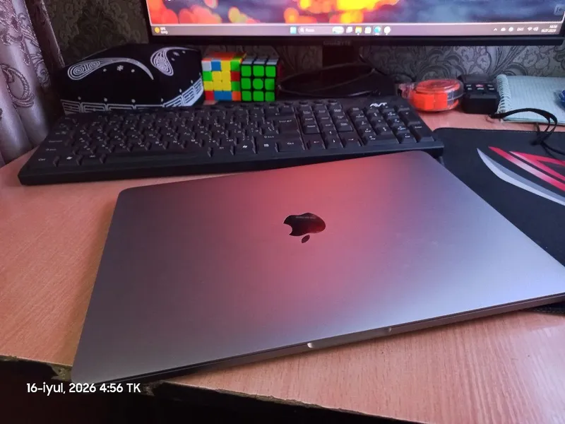 Macbook pro 13 inch 1 Macbook pro 13 inch 1