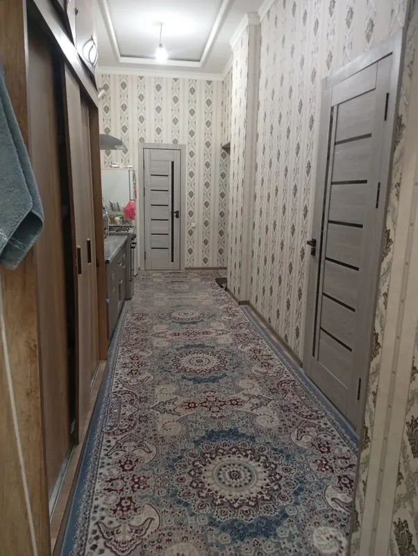 Продам 3-комнатный квартиру в телеграфе на 2- этаже 1 Продам 3-комнатный квартиру в телеграфе на 2- этаже 1