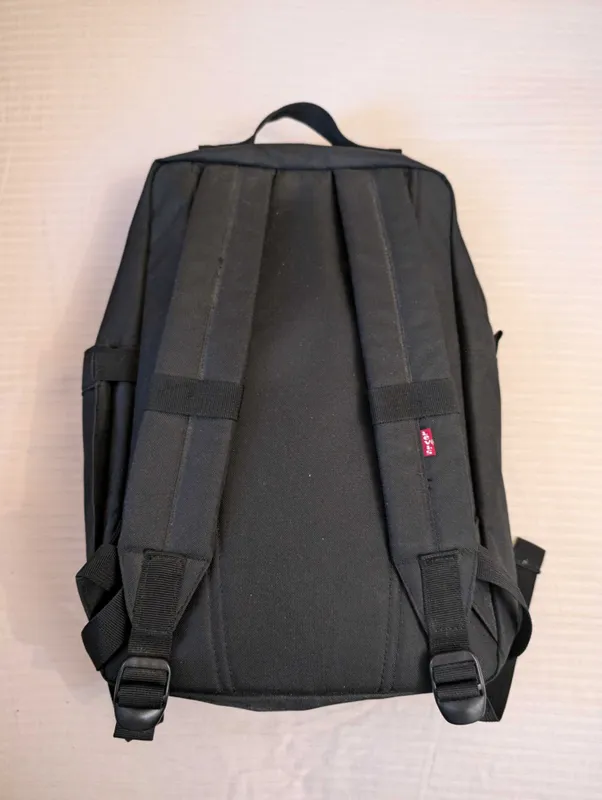 Рюкзак Levi's черный — фото 1