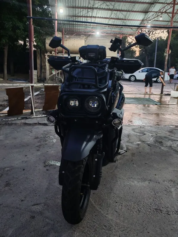 Skuter tank sotiladi 800$ yurgani 5000 km 2025 yili 2