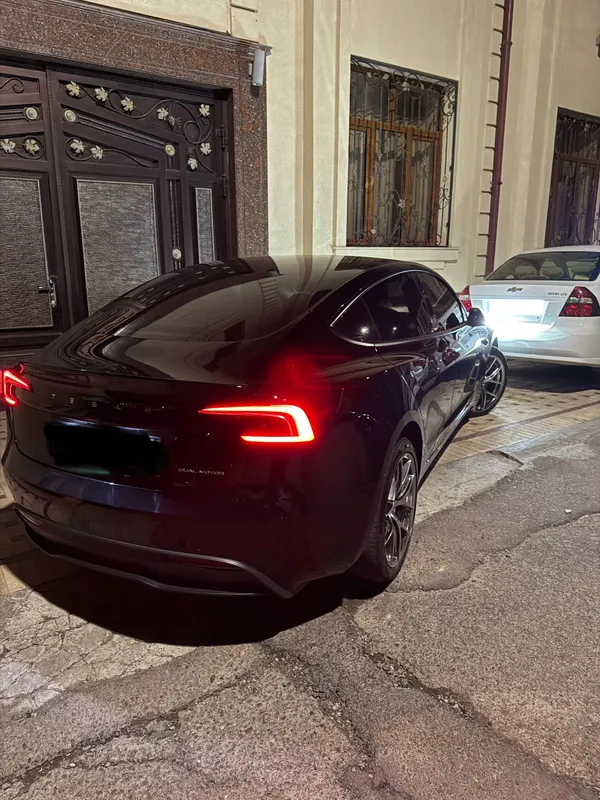 Tesla mode 3 highland 2024 yil Toza dual motor long range — фото 5