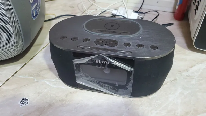 Ihome Bluetooth калонка 3 Ihome Bluetooth калонка 3