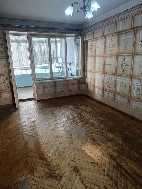 Продам квартиру на Ц-6,4/3/4!115 тысяч!