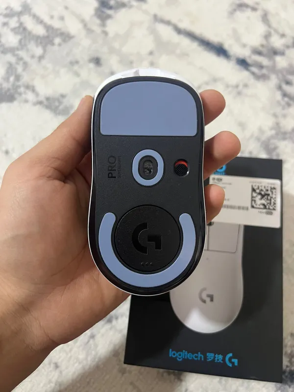 LoGitech GPRO O'yin va ish uchun mishka