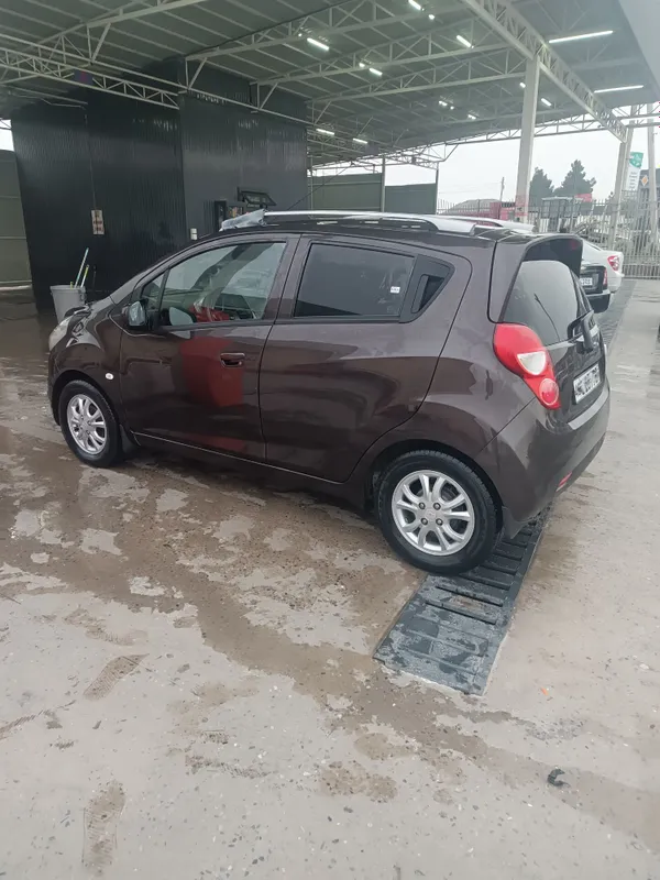 Chevrolet Spark sotiladi 2-pozitsya — фото 3