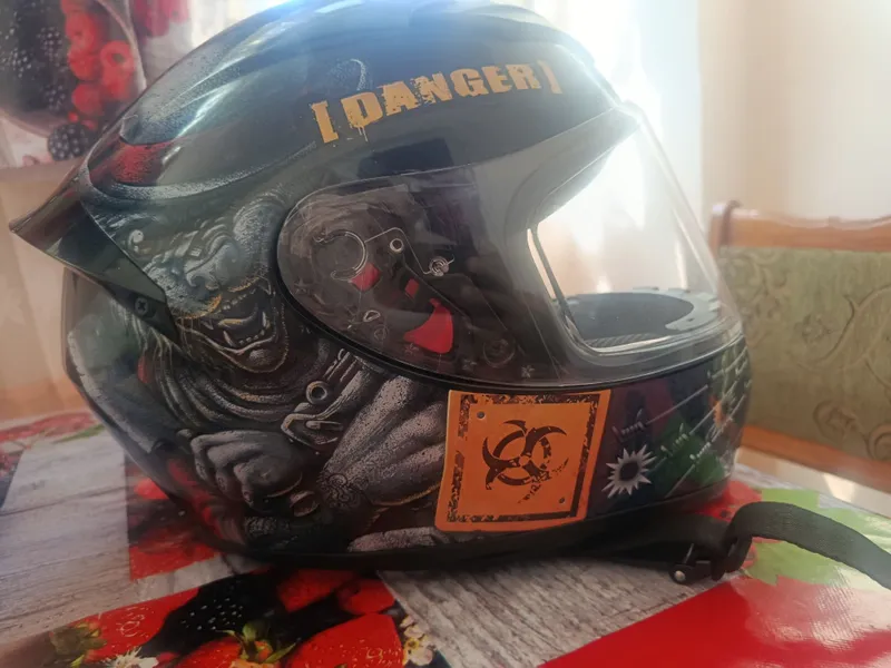 Motor shlem sotiladi blutus novushniklari bor 1
