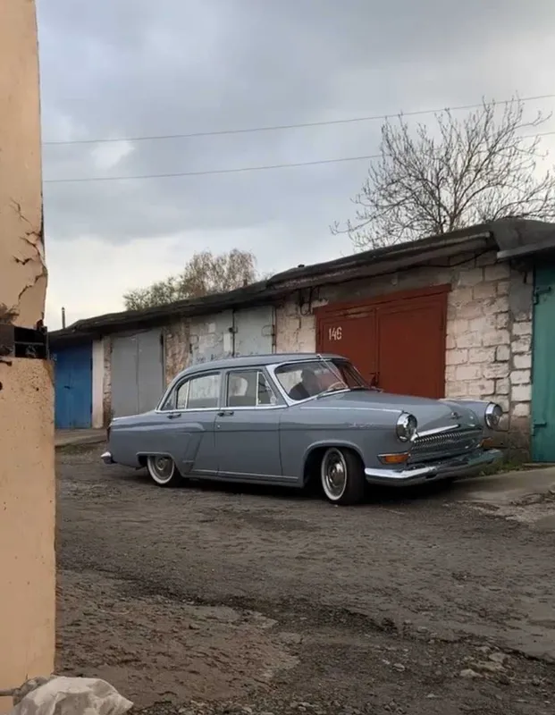 Аренда прокат ретро автомобиль с водителем (ГАЗ21 1964) 3