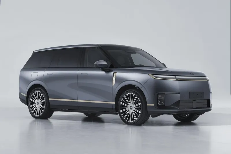 Флагманский 6-местный люкс-SUV — XPENG GX 3