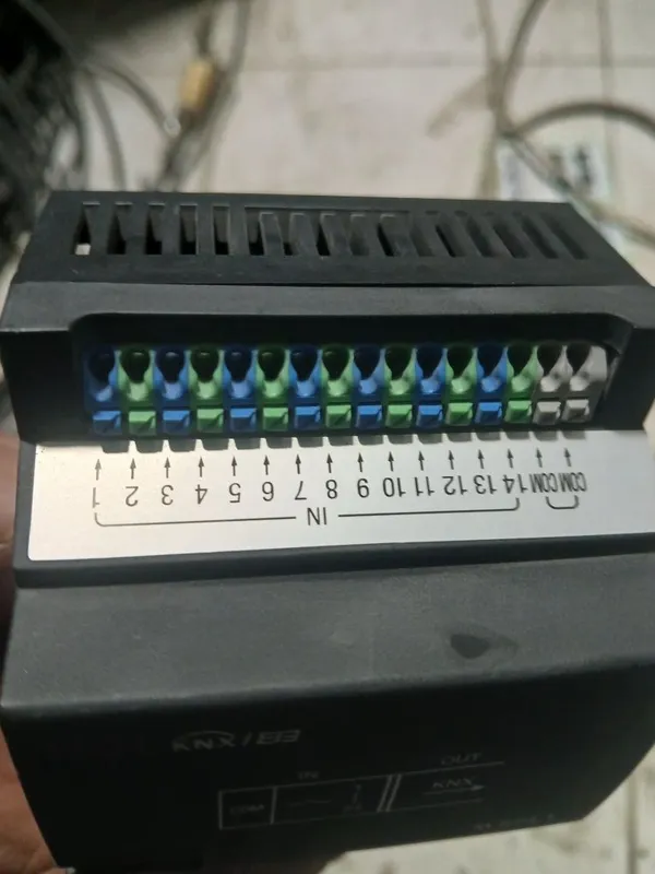 DIN 24-контактный модуль входов KNX — фото 4