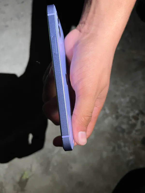 Iphone 12 sotiladi 4 Iphone 12 sotiladi 4