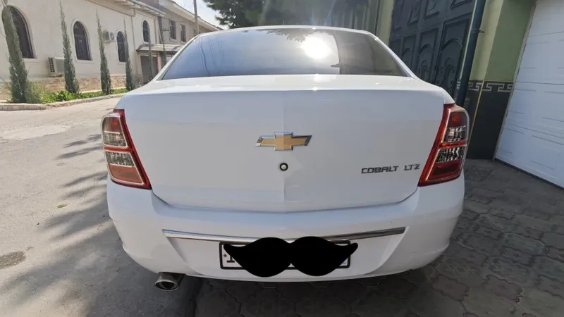 Chevrolet Cobalt sotiladi 4 Chevrolet Cobalt sotiladi 4