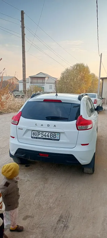 Lada xray sotiladi 2018 yil yurgani 143ming holati alo 2 Lada xray sotiladi 2018 yil yurgani 143ming holati alo 2